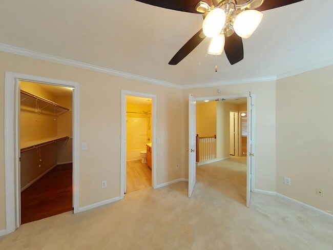 Building Photo - 3 Bedrooms, 2.5 Bathrooms Townhouse Rental in the Gables of York County