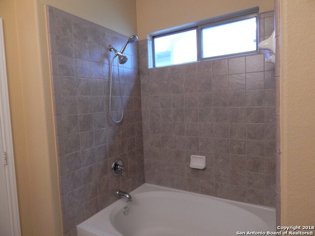 Building Photo - 1302 Nicholas Manor