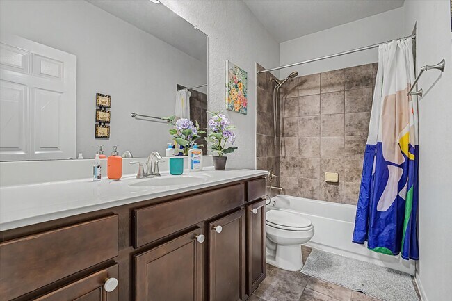 Building Photo - 16534 Twinwalker Drive