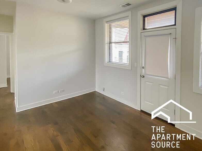 Building Photo - 1608 W Belle Plaine Ave