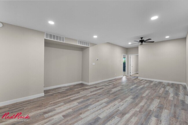 Building Photo - 2 Bedroom Condo in the Heart of St. George!