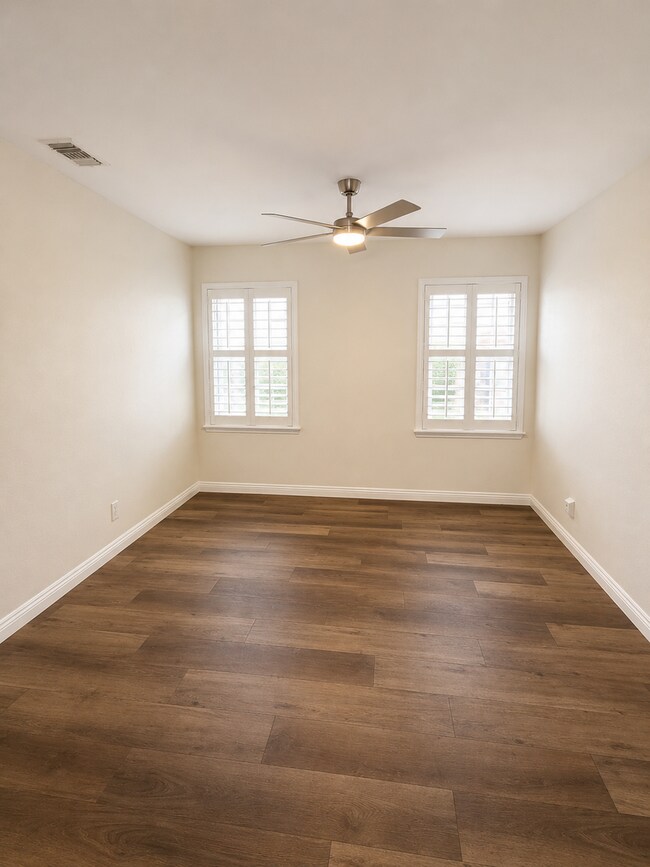 Building Photo - 2157 W 109th Pl