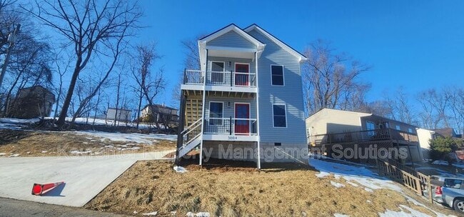 Building Photo - 300 Fairview Ave