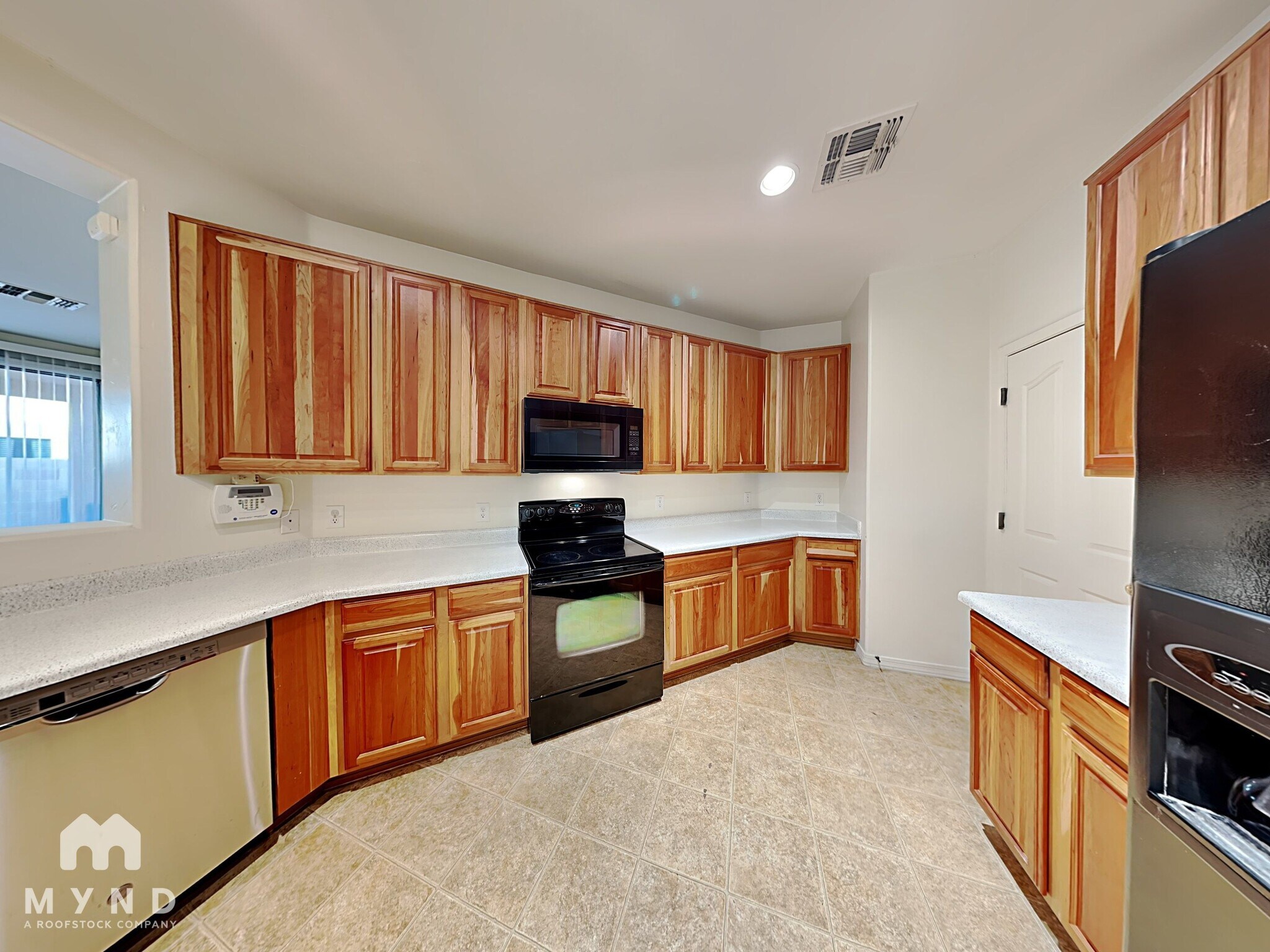 Building Photo - 7056 S GREENEYES Ln