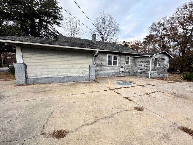 Building Photo - 4/2 home in Shelby, NC