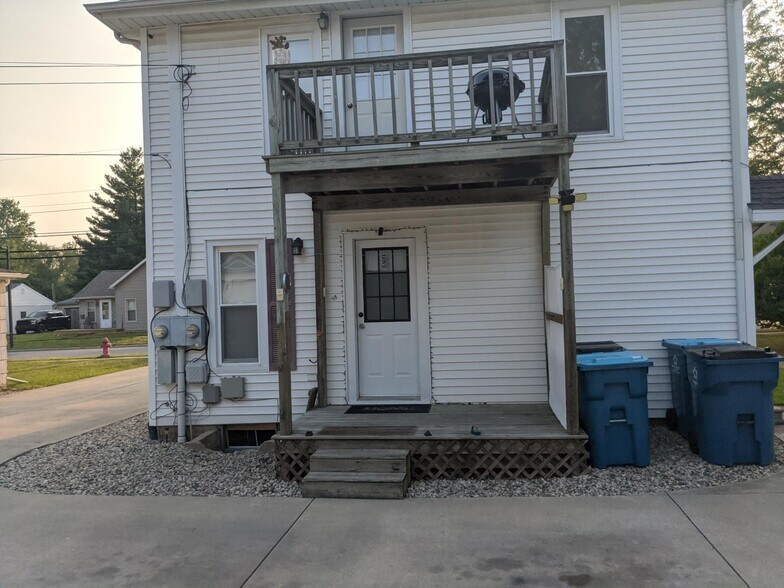 Building Photo - 121 S Lebanon St