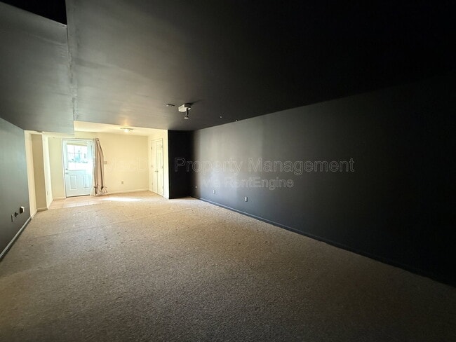 Building Photo - 10500 Westfield Ln