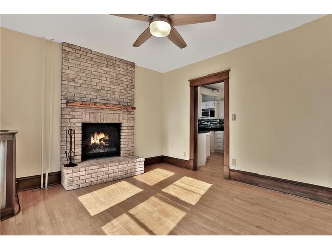 Building Photo - 2122 Temple Ct