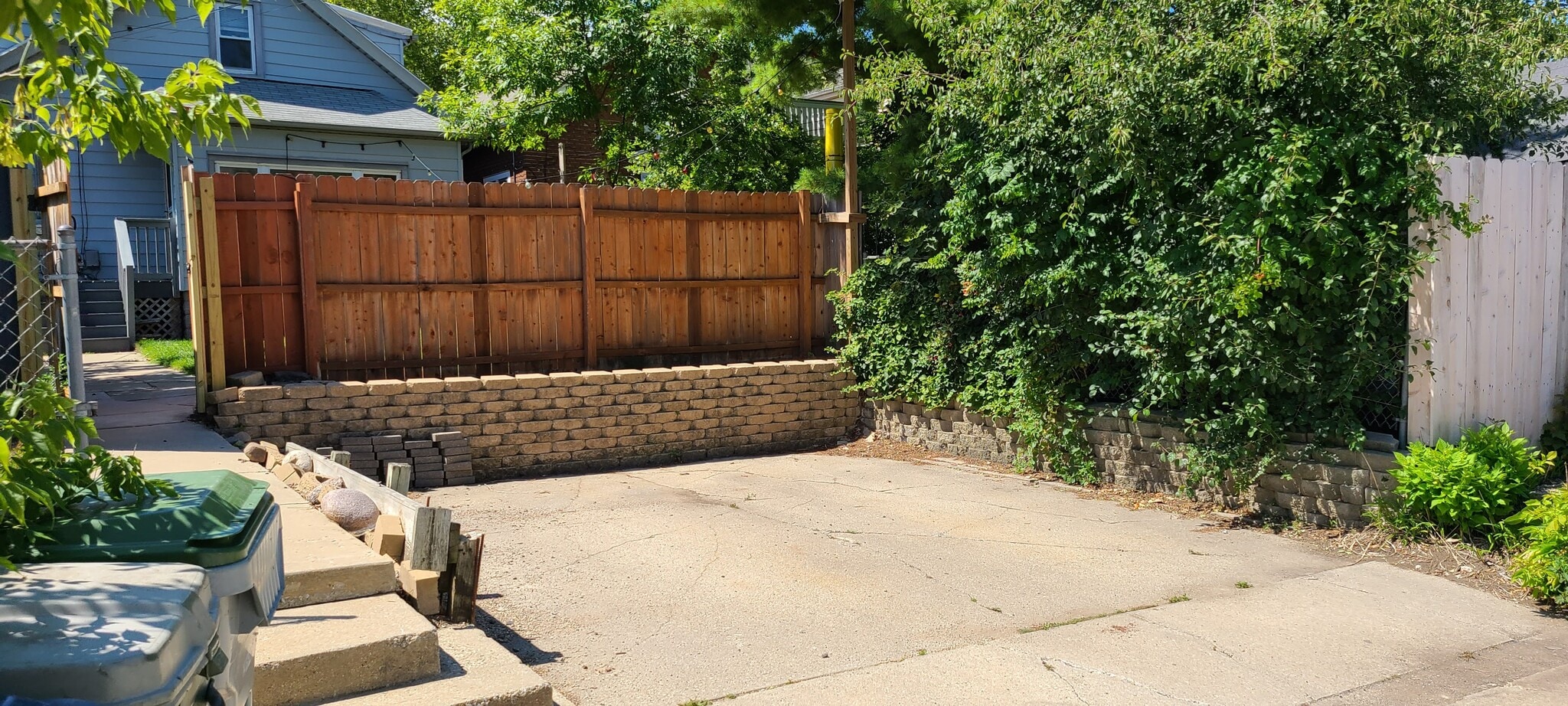 Shared Parking Area - 3132 N Weil St