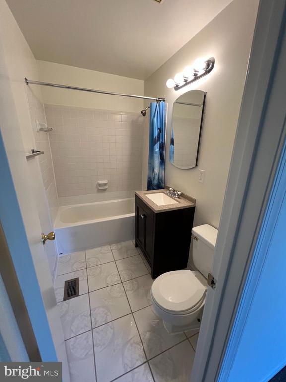 Building Photo - 14827 Belle Ami Dr