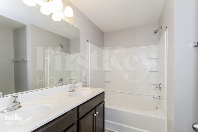 Building Photo - 1655 Haddington Point Dr