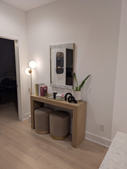 Building Photo - 409 Walnut Ave