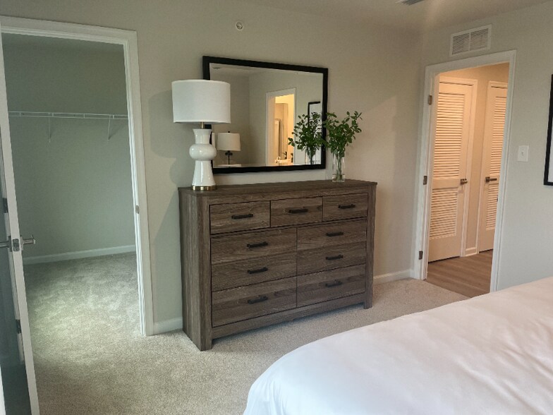 Building Photo - 509 Porter Cir