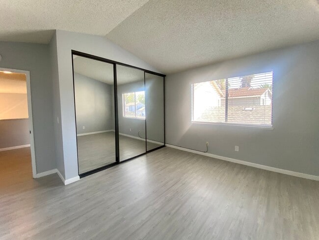 Building Photo - Spacious 2-Bedroom Home in Fremont – Beaut...