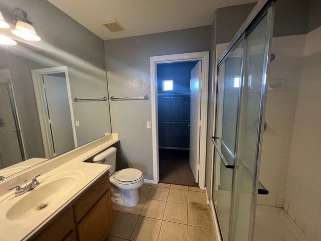 Building Photo - Nice Single-Family House in Silverado Ranch