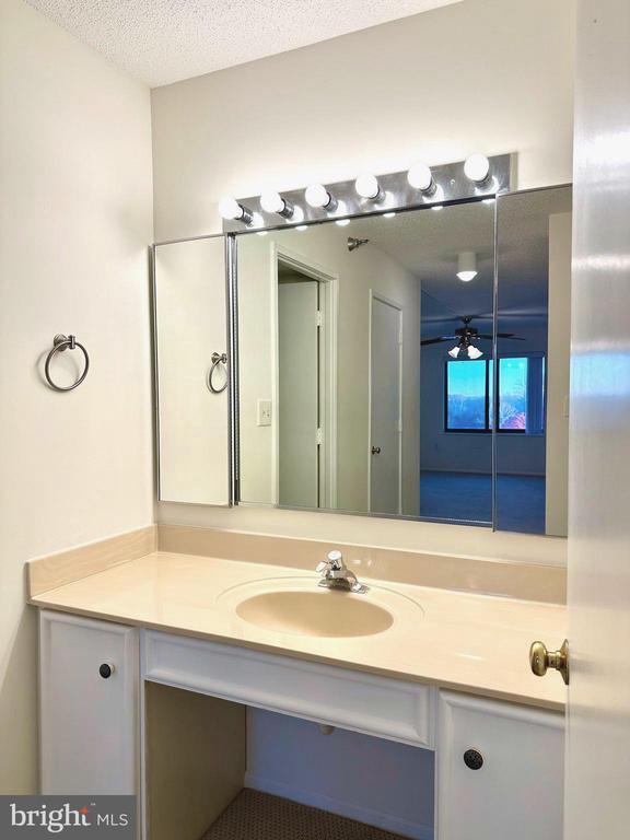 Building Photo - 3310 N Leisure World Blvd