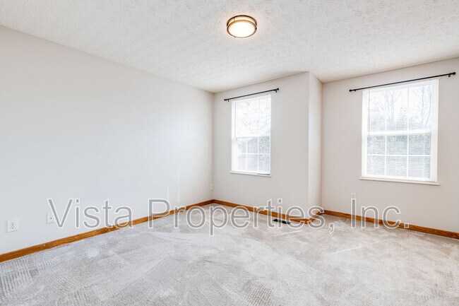 Building Photo - 7225 Bromfield Dr