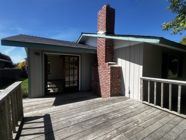 Building Photo - 3211 Alice Ave