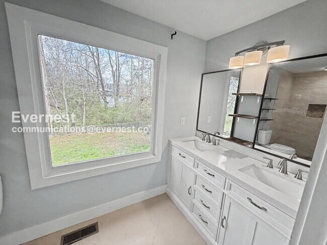 Building Photo - 4316 Tate Ave