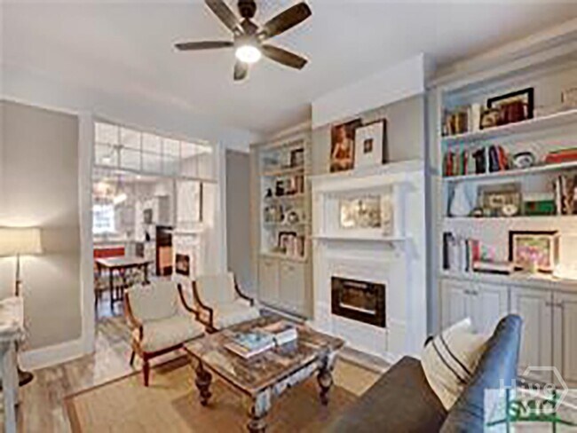 Building Photo - 514 E Anderson St