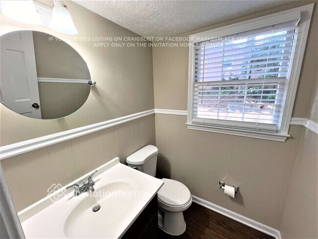 Building Photo - 3993 Sugar Valley Dr SE