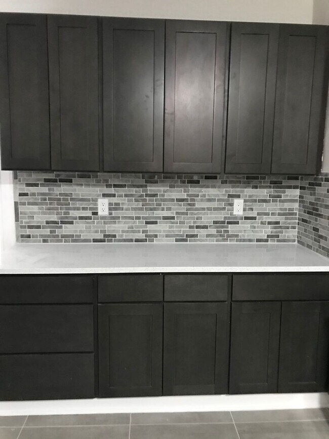 Building Photo - 41 Blake St