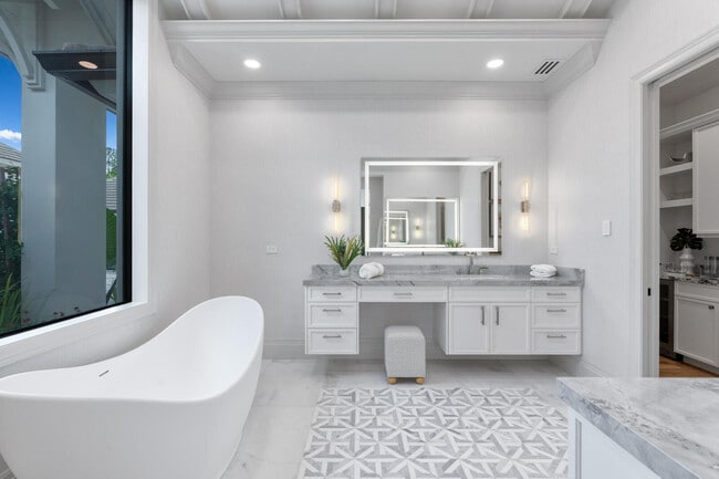 Building Photo - 14699 Black Bear Rd