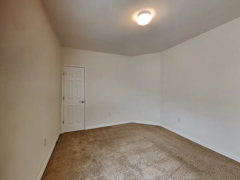 Building Photo - 10688 Crossback Ln