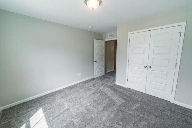 Building Photo - Spacious 4-Bedroom, 3-Bath Home for Rent i...