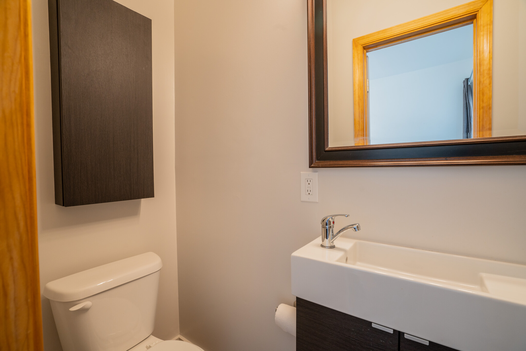 Second floor front bathroom - 505 North Washington Street