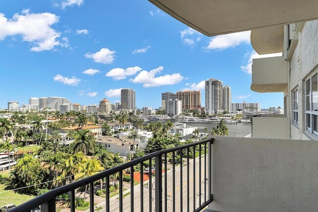 Building Photo - 2500 E Las Olas Blvd