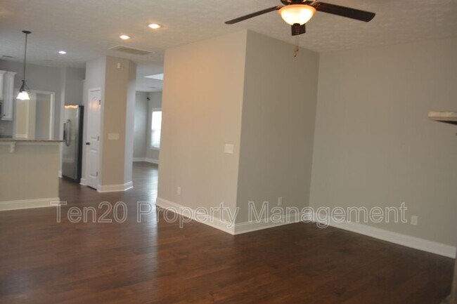 Building Photo - 7477 Coppice Dr