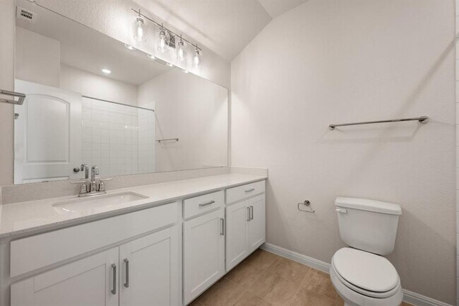 Building Photo - 245 Ranier Wy