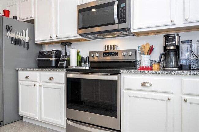 Building Photo - 12032 Holystone St