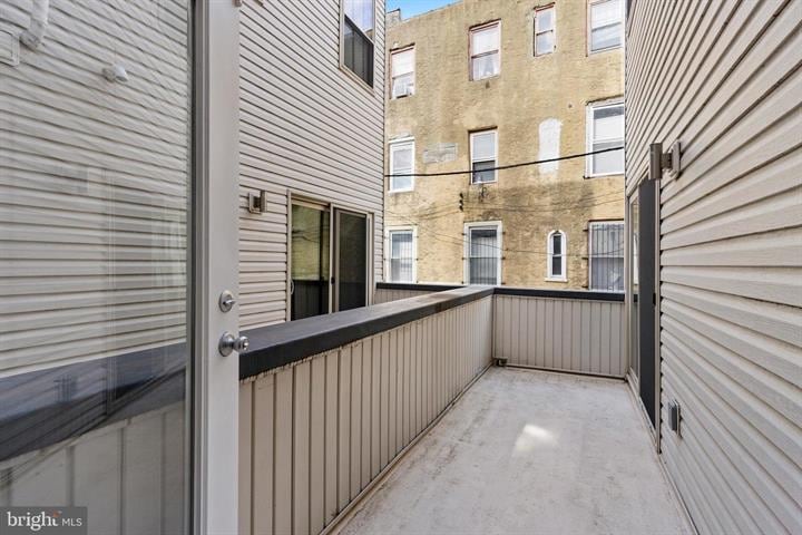 Building Photo - 902 N 16th St