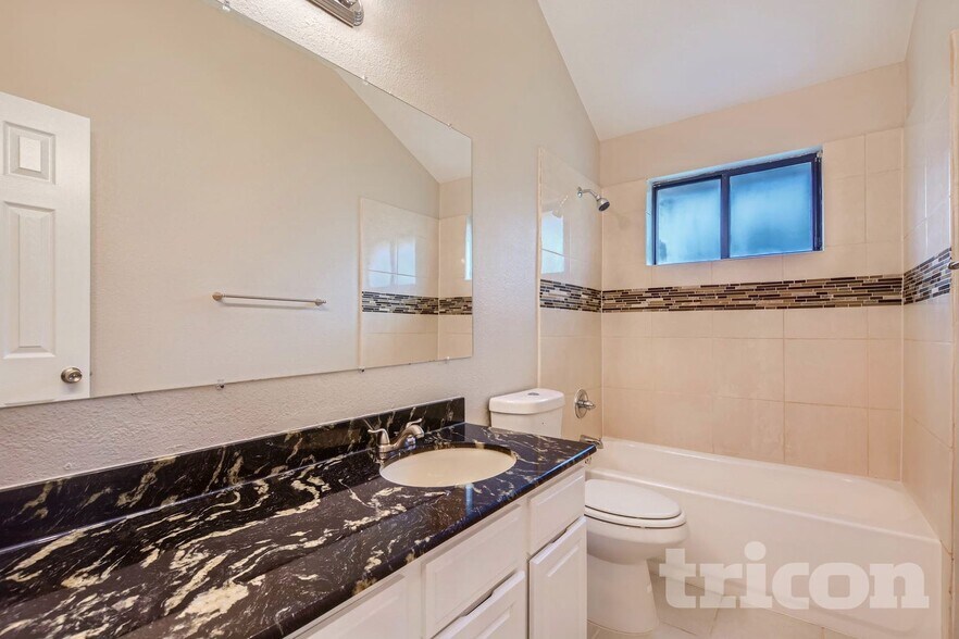 Building Photo - 2528 Widgeon Way