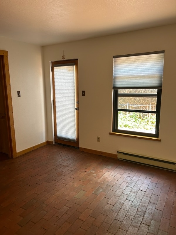 Building Photo - 132 Romero St