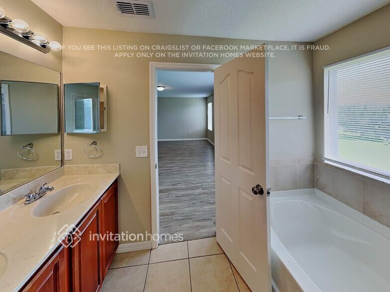 Building Photo - 2092 Keel Way