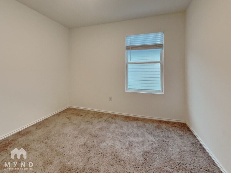 Building Photo - 14521 Payton Flts