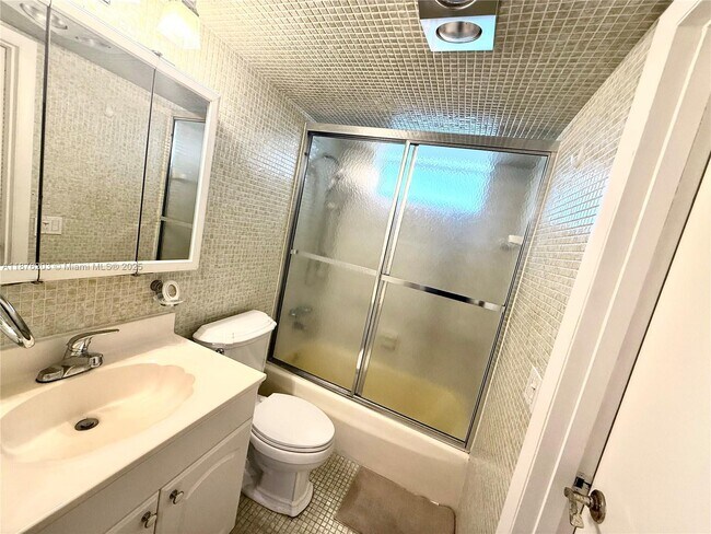 Building Photo - 3020 Marcos Dr