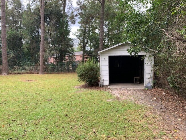 Building Photo - Beautiful 3 Bedroom/2 Bath Home Off Baytree!