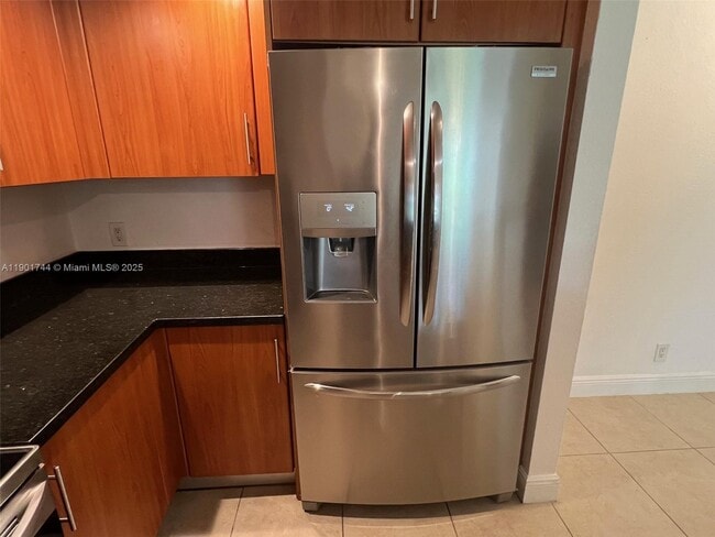 Building Photo - 3410 Pinewalk Dr N