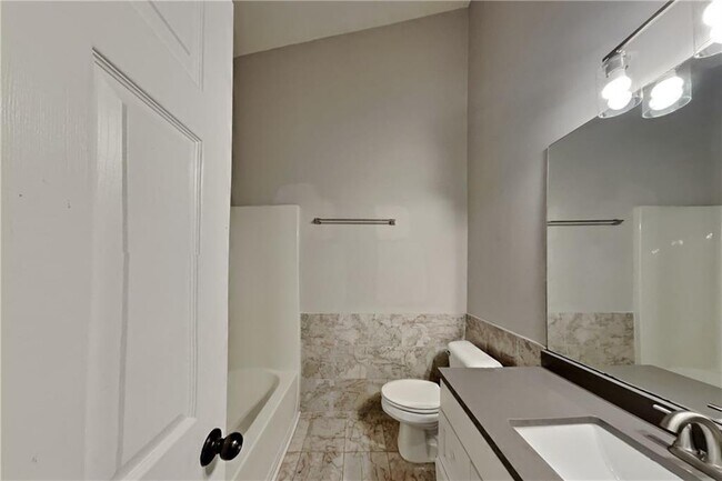 Building Photo - 1325 Cedar Oak Ln