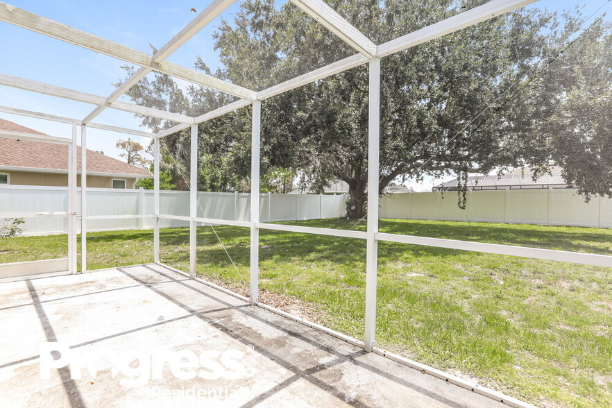 Building Photo - 96 Allworthy St