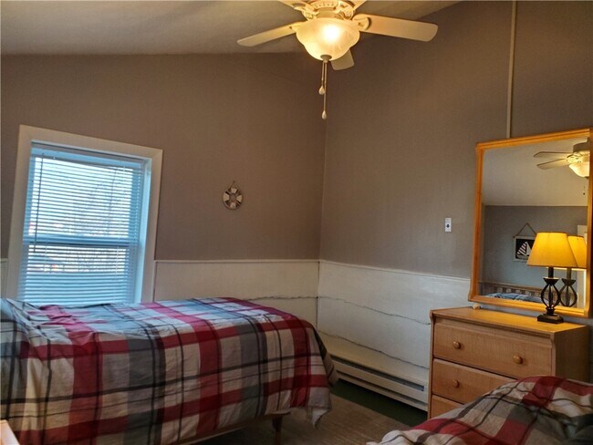 Building Photo - 7594 2nd St