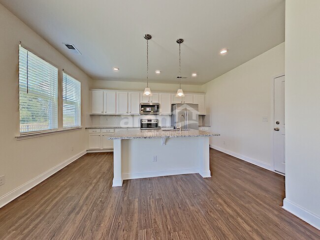 Building Photo - 118 White Ash Dr