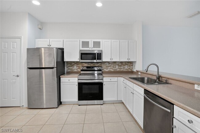 Building Photo - 15995 Caldera Ln