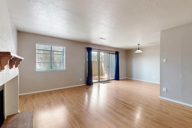Building Photo - NE well located  Two Bedroom Condo.