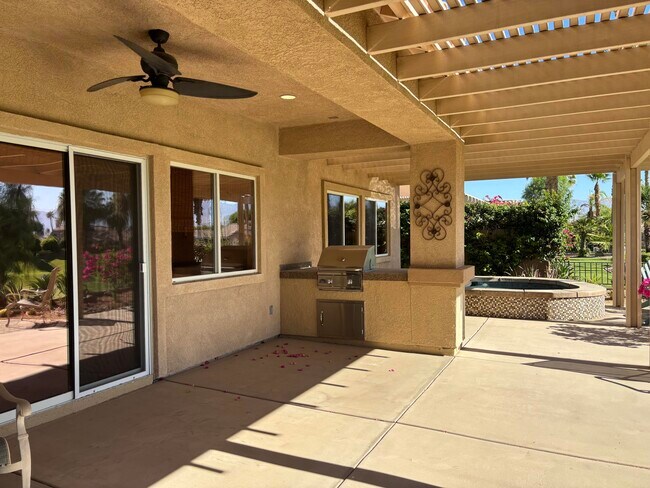 Building Photo - 45218 Coeur Dalene Dr