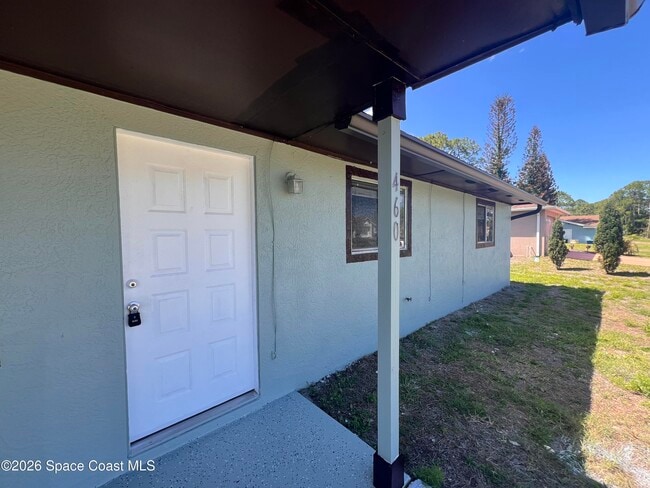 Building Photo - 460 Bargello Ave SE